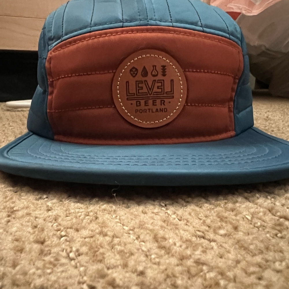 Level Brewing hat